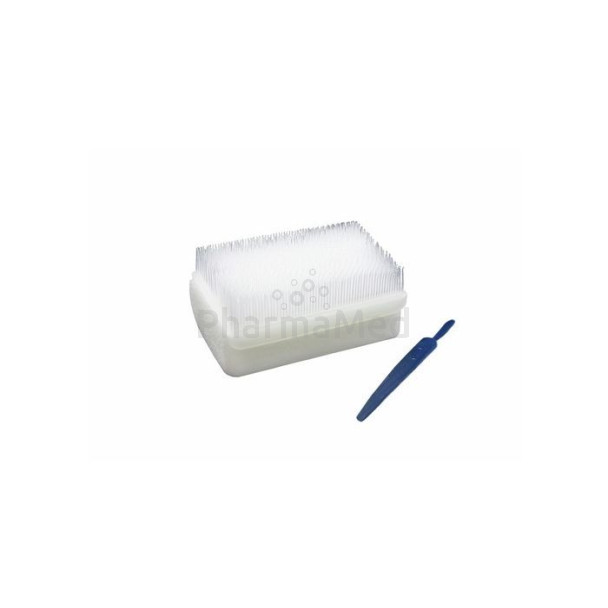 Brosses chirurgicales sèches stériles avec cure-ongles MED